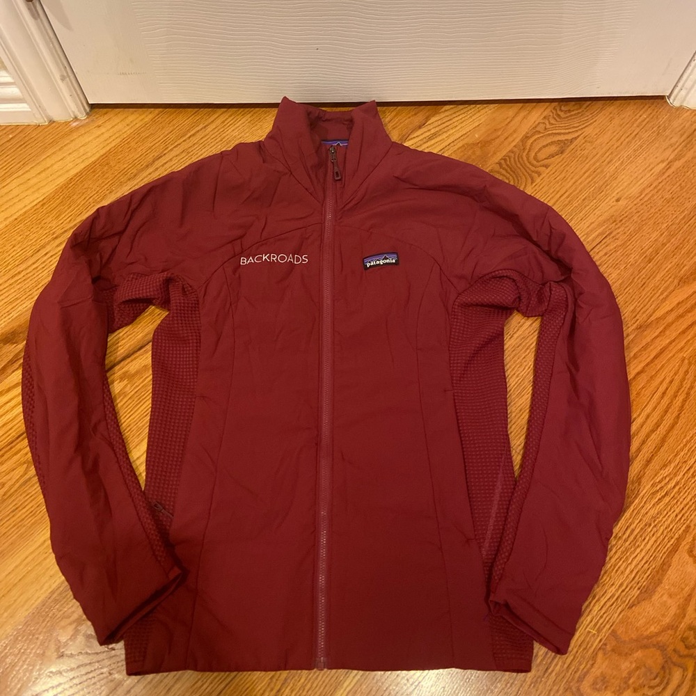 Patagonia jacket red zipper logo preowned sz medium